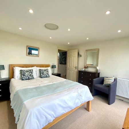 A Secluded Self Contained Country Suite With A View - Parking, Easy Access To Bath Corsham Kültér fotó