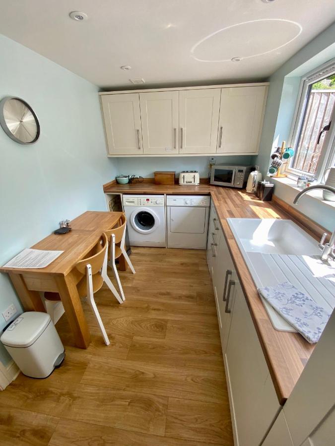 A Secluded Self Contained Country Suite With A View - Parking, Easy Access To Bath Corsham Kültér fotó