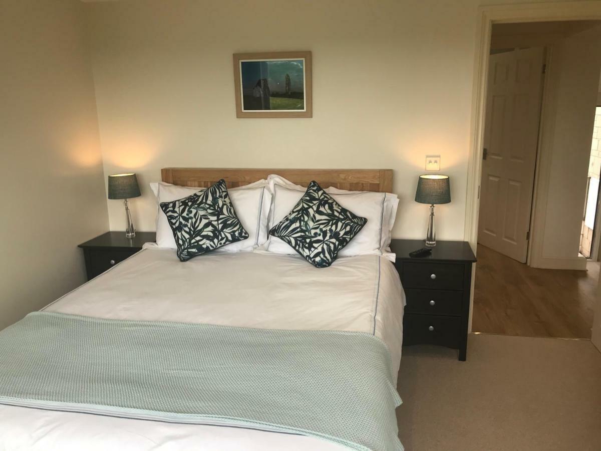 A Secluded Self Contained Country Suite With A View - Parking, Easy Access To Bath Corsham Kültér fotó